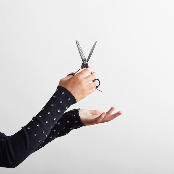 3 einfache Tipps zum Schneiden von lockigem Haar